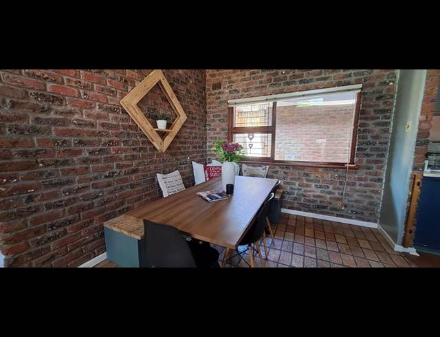 4 BEDROOM HOUSE FOR SALE IN DORMEHLS DRIFT